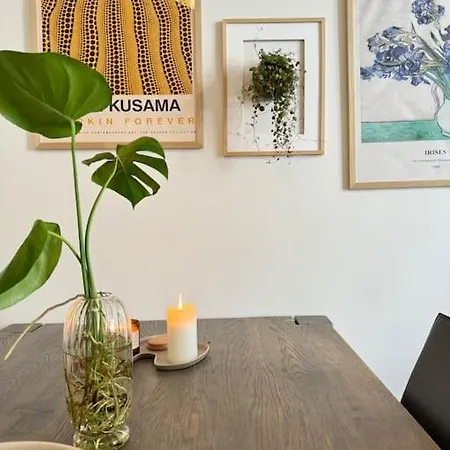 Botanical Bliss In Oslo! 아파트 오슬로
